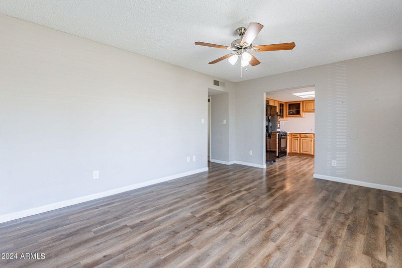 7807 N 107th Dr, Glendale, AZ 85307