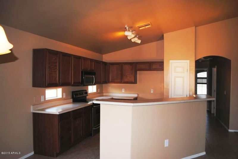 7807 S 20th Dr, Phoenix, AZ 85041