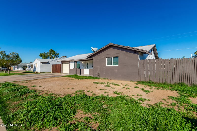 7808 Clarendon Ave, Phoenix, AZ 85033