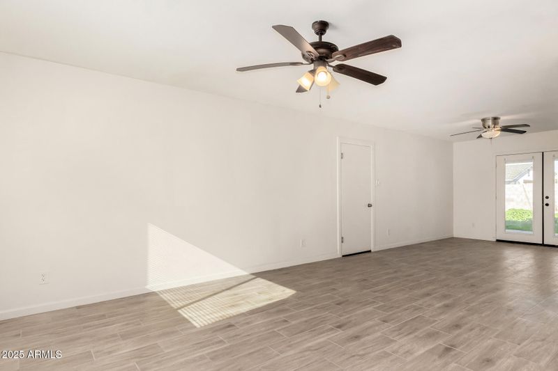 7808 W Clarendon Ave, Phoenix, AZ 85033