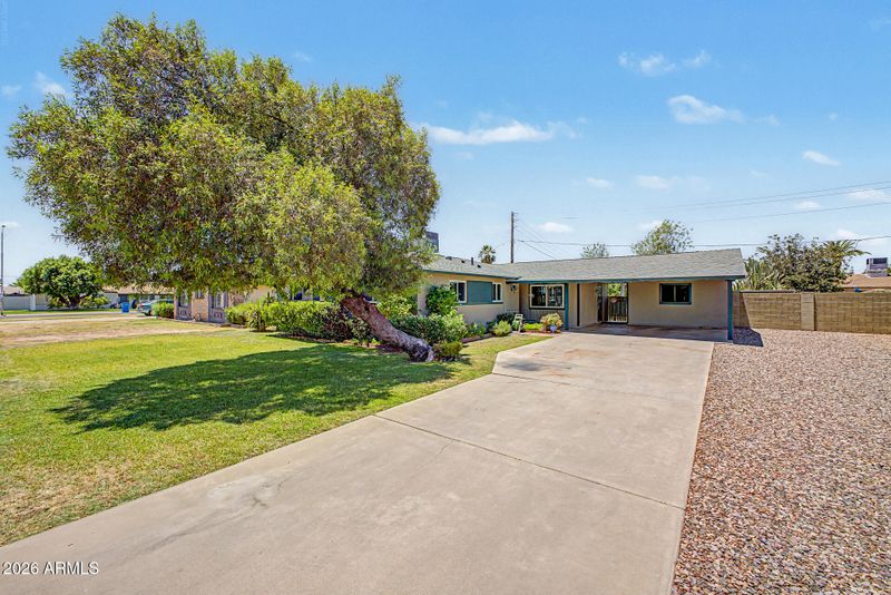 7810 N 36th Dr, Phoenix, AZ 85051