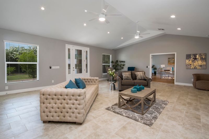 7811 N 15th Ave, Phoenix, AZ 85021