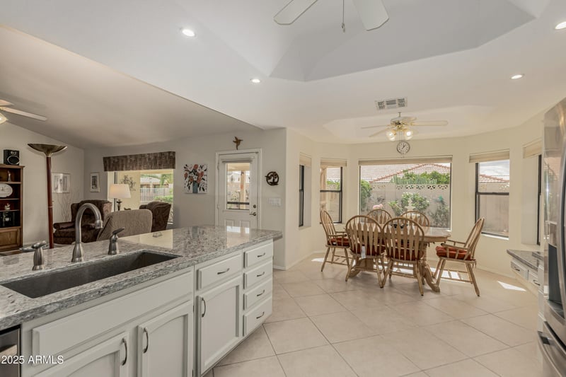 7811 Navarro Ave, Mesa, AZ 85209
