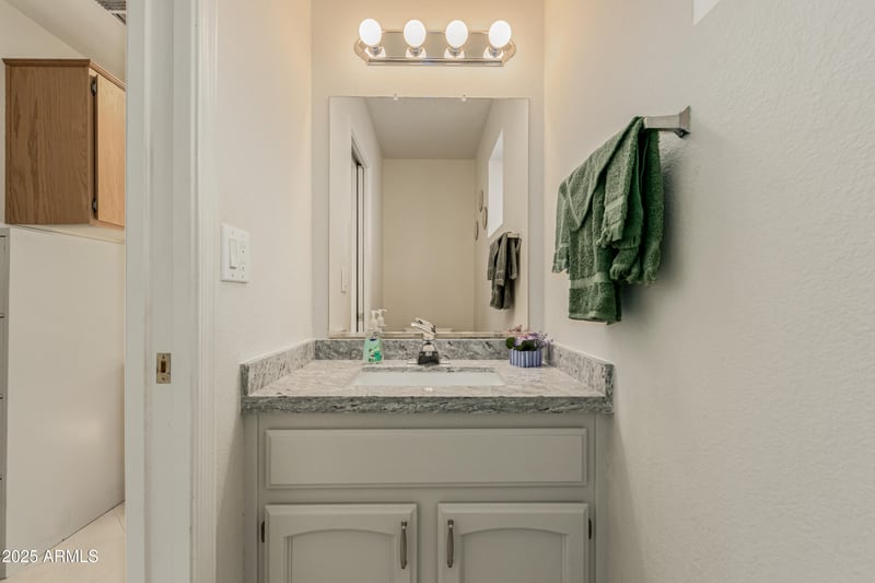 7811 Navarro Ave, Mesa, AZ 85209