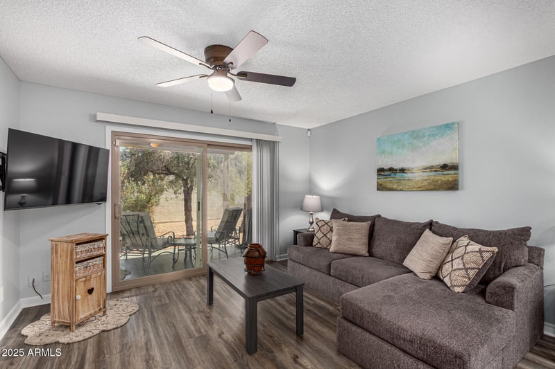 7811 Park View Dr, Mesa, AZ 85208