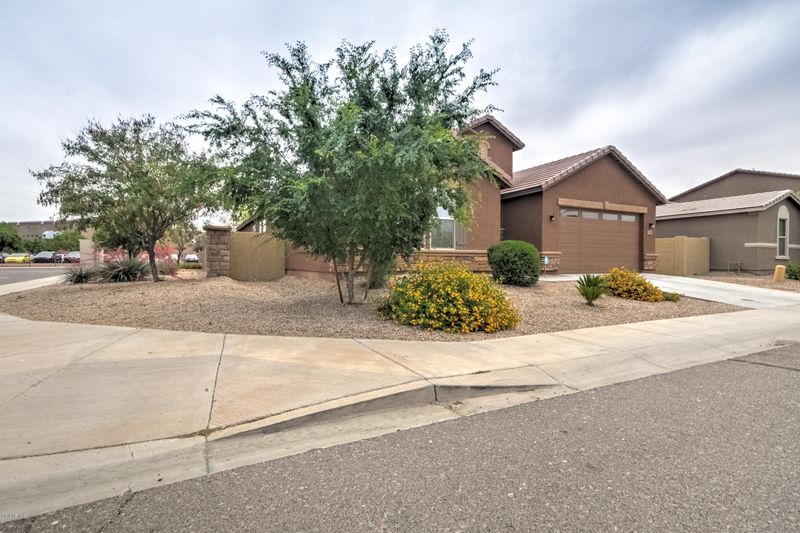 7811 S 41st Dr, Laveen, AZ 85339