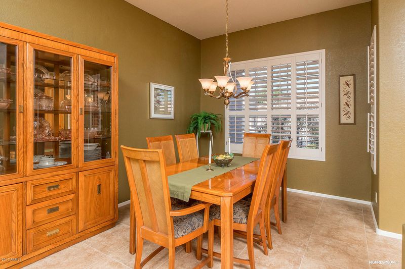 7811 W Port Au Prince Ln, Peoria, AZ 85381