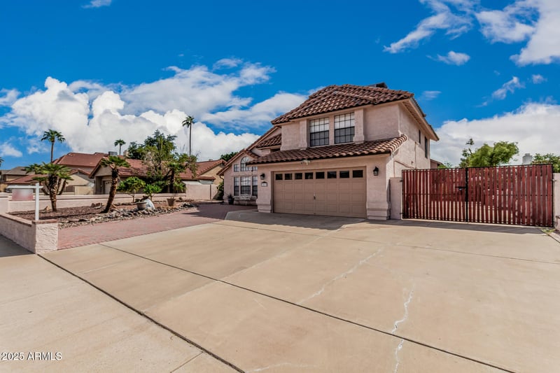 7813 Dreyfus Dr, Peoria, AZ 85381