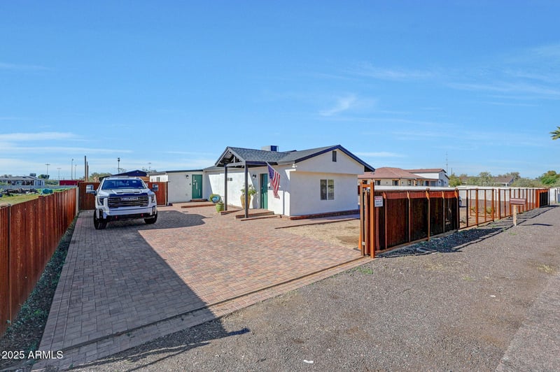 7814 55th Ave, Laveen, AZ 85339