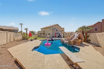 7815 W Kerry Ln, Glendale, AZ 85308