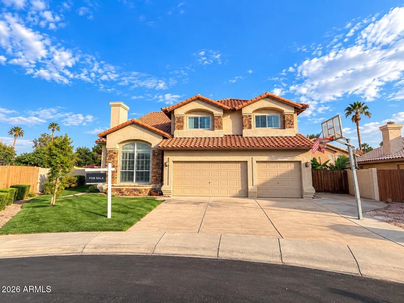 7815 W Kerry Ln, Glendale, AZ 85308