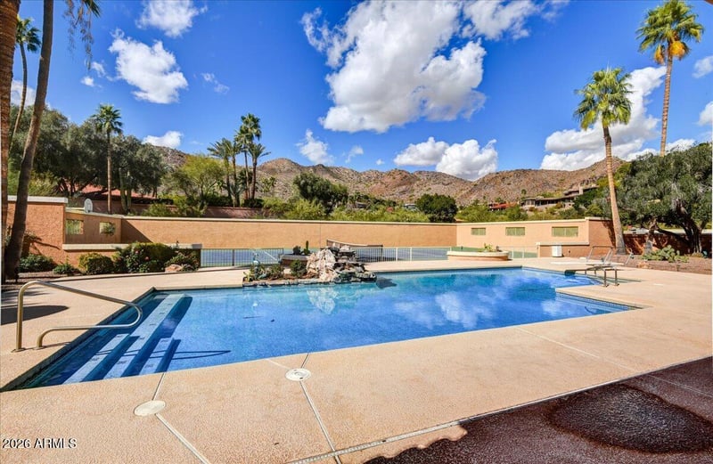 7816 47th St, Paradise Valley, AZ 85253