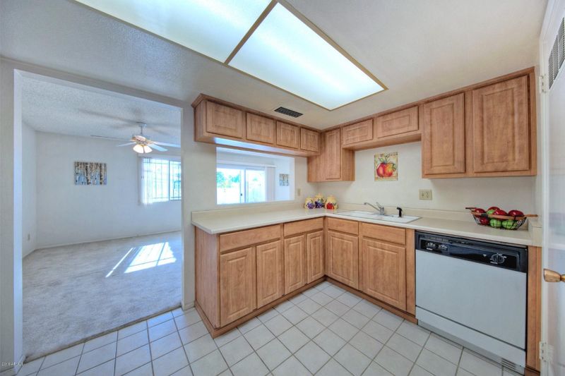 7817 E Plaza Ave, Scottsdale, AZ 85250