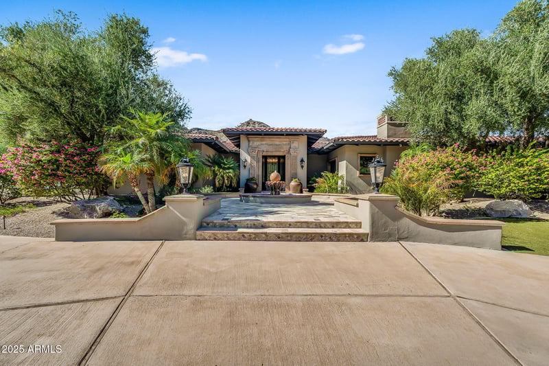 7818 Sherri Ln, Paradise Valley, AZ 85253