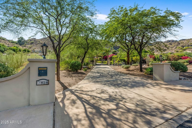 7818 Sherri Ln, Paradise Valley, AZ 85253