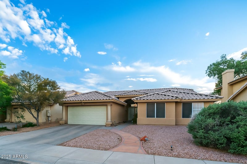782 Sicily Dr, Chandler, AZ 85226