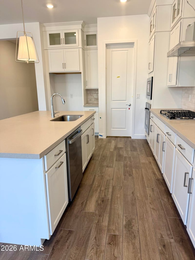 782 W Longwood Dr, Queen Creek, AZ 85140