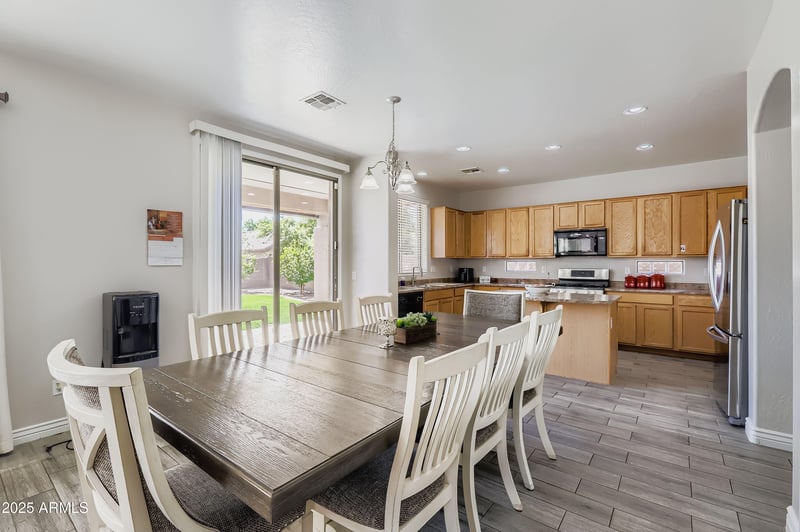 7820 73rd Ln, Laveen, AZ 85339