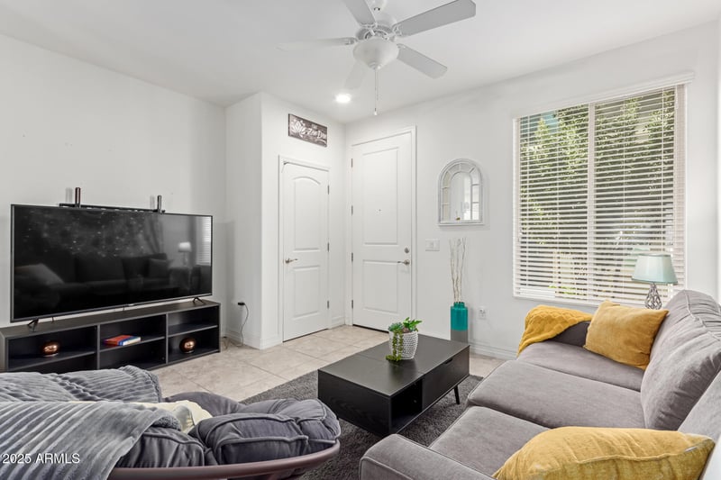 7820 Baseline Rd #103, Mesa, AZ 85209
