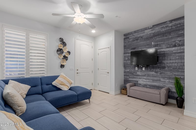 7820 Baseline Rd #107, Mesa, AZ 85209