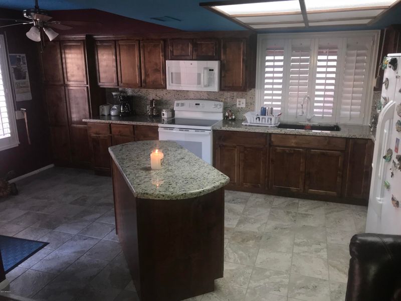 7820 W Jenan Dr, Peoria, AZ 85345