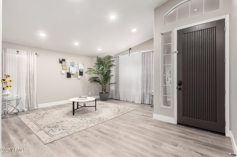 7821 Wescott Dr, Glendale, AZ 85308