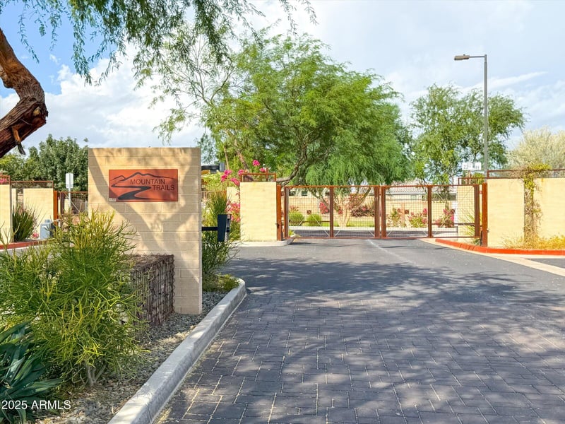 7823 23rd Pl, Phoenix, AZ 85042