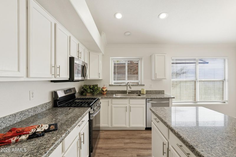 7823 E Osage Ave, Mesa, AZ 85212