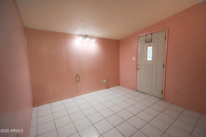 7824 Mitchell Dr, Phoenix, AZ 85033
