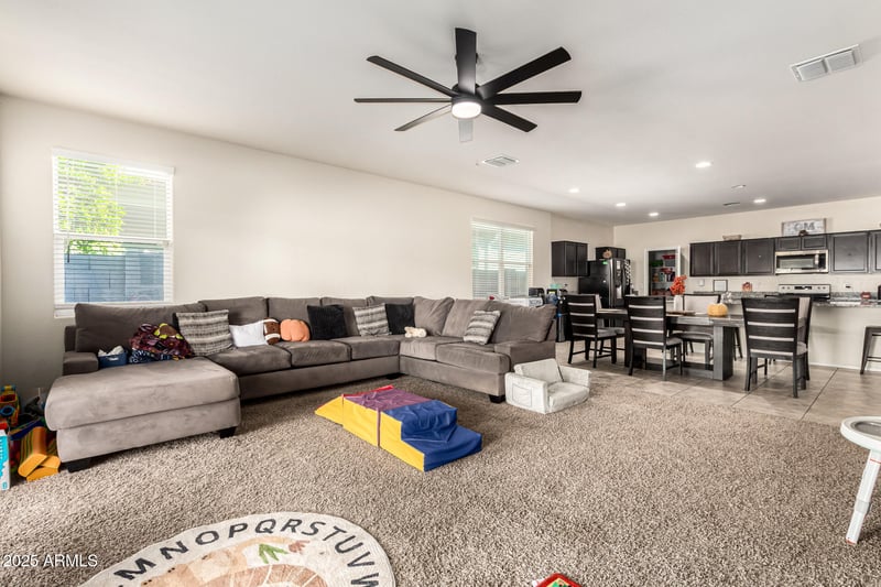 7824 Payson Rd, Phoenix, AZ 85043