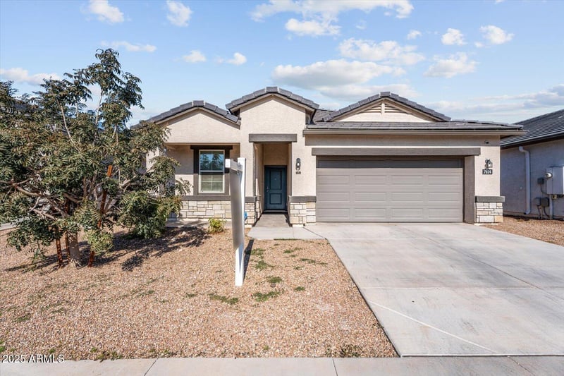7824 Payson Rd, Phoenix, AZ 85043