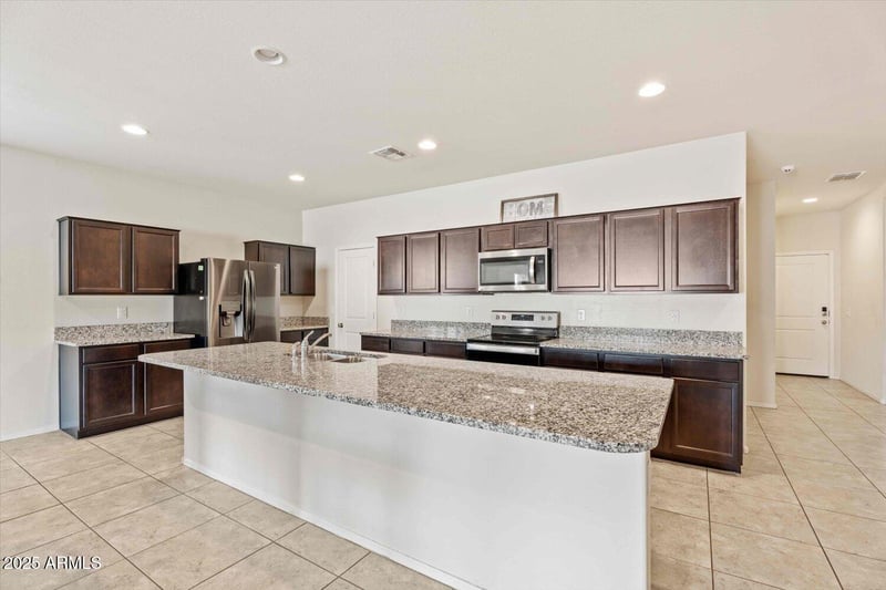 7824 Payson Rd, Phoenix, AZ 85043