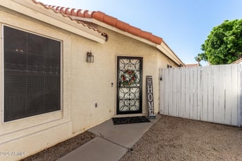 7826 Mcrae Way, Glendale, AZ 85308
