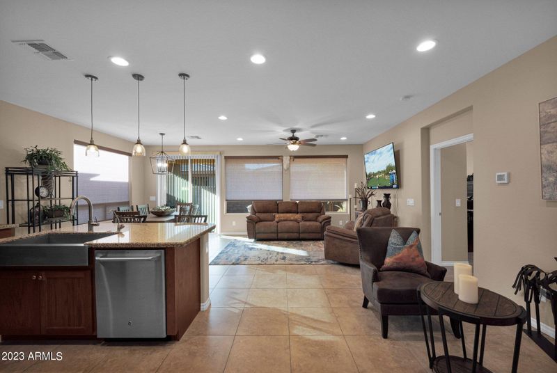783 E Silversword Ln, Queen Creek, AZ 85140
