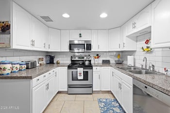 7830 Camelback Rd #311, Scottsdale, AZ 85251