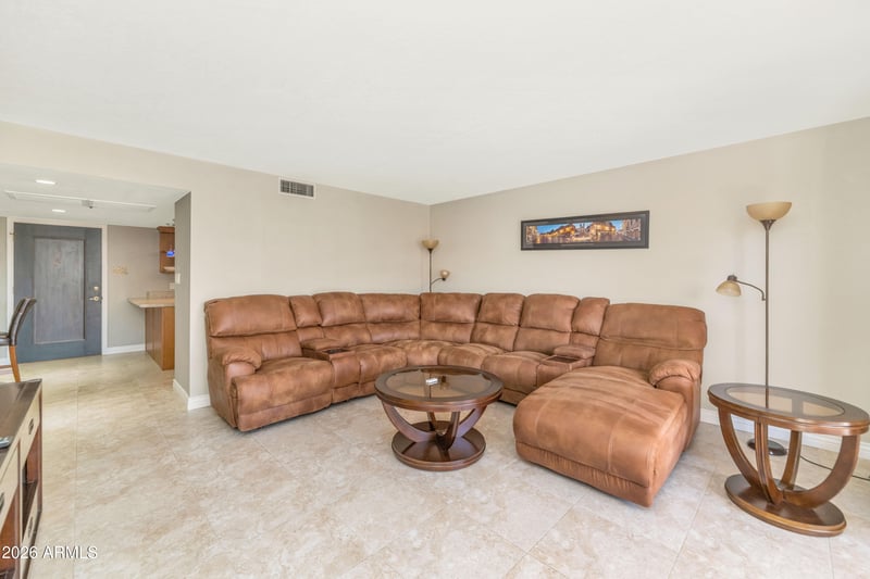 7830 Camelback Rd #411, Scottsdale, AZ 85251