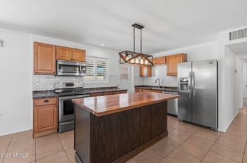 7830 E Belleview St, Scottsdale, AZ 85257