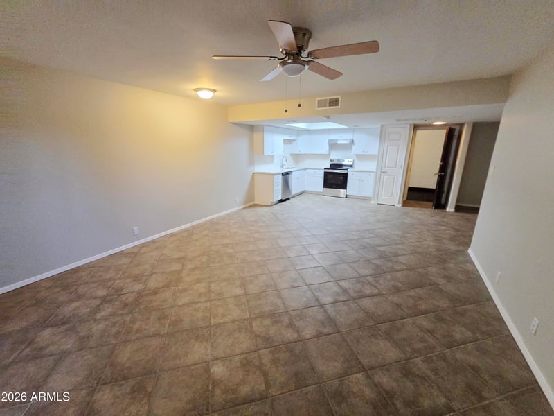 7830 Camelback Rd #104, Scottsdale, AZ 85251