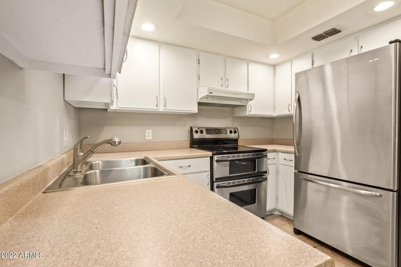 7830 E Camelback Rd #106, Scottsdale, AZ 85251