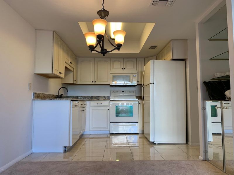 7830 E Camelback Rd #110, Scottsdale, AZ 85251