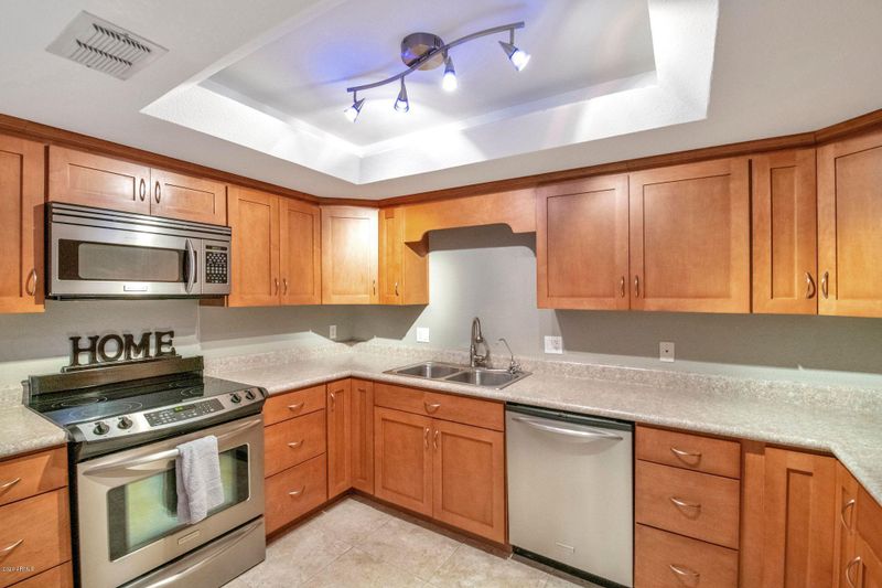 7830 E Camelback Rd E #411, Scottsdale, AZ 85251