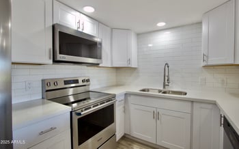 7830 Park View Dr, Mesa, AZ 85208