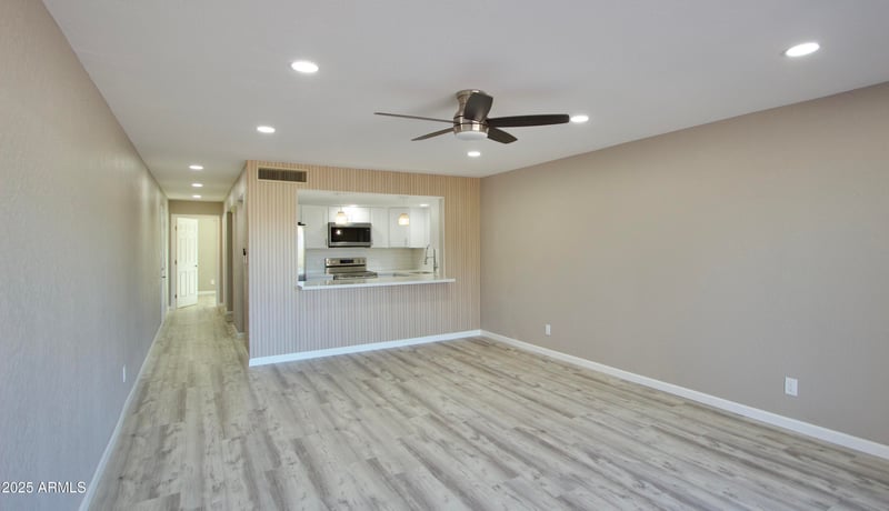 7830 Park View Dr, Mesa, AZ 85208