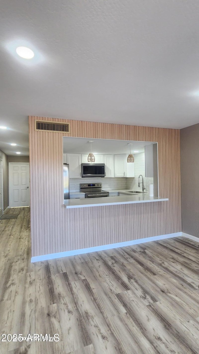 7830 Park View Dr, Mesa, AZ 85208