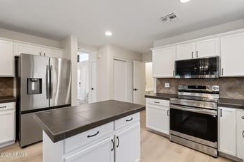 7830 26th St, Phoenix, AZ 85042