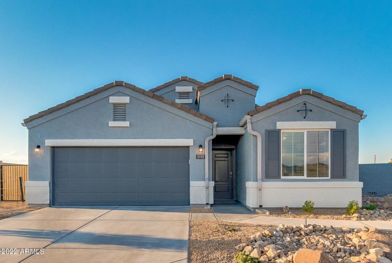 7831 S 44th Ln, Laveen, AZ 85339