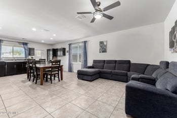 7832 Payson Rd, Phoenix, AZ 85043