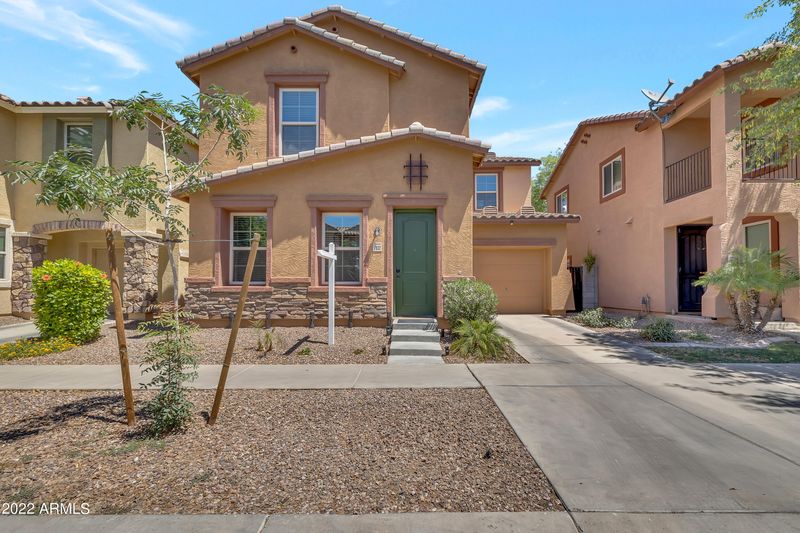 7832 W Pipestone Pl, Phoenix, AZ 85035