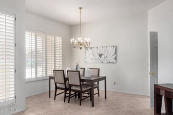 7834 Maui Ln, Peoria, AZ 85381