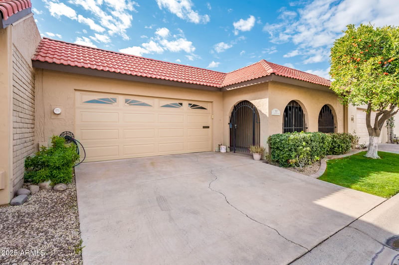 7837 Crestwood Way, Scottsdale, AZ 85250